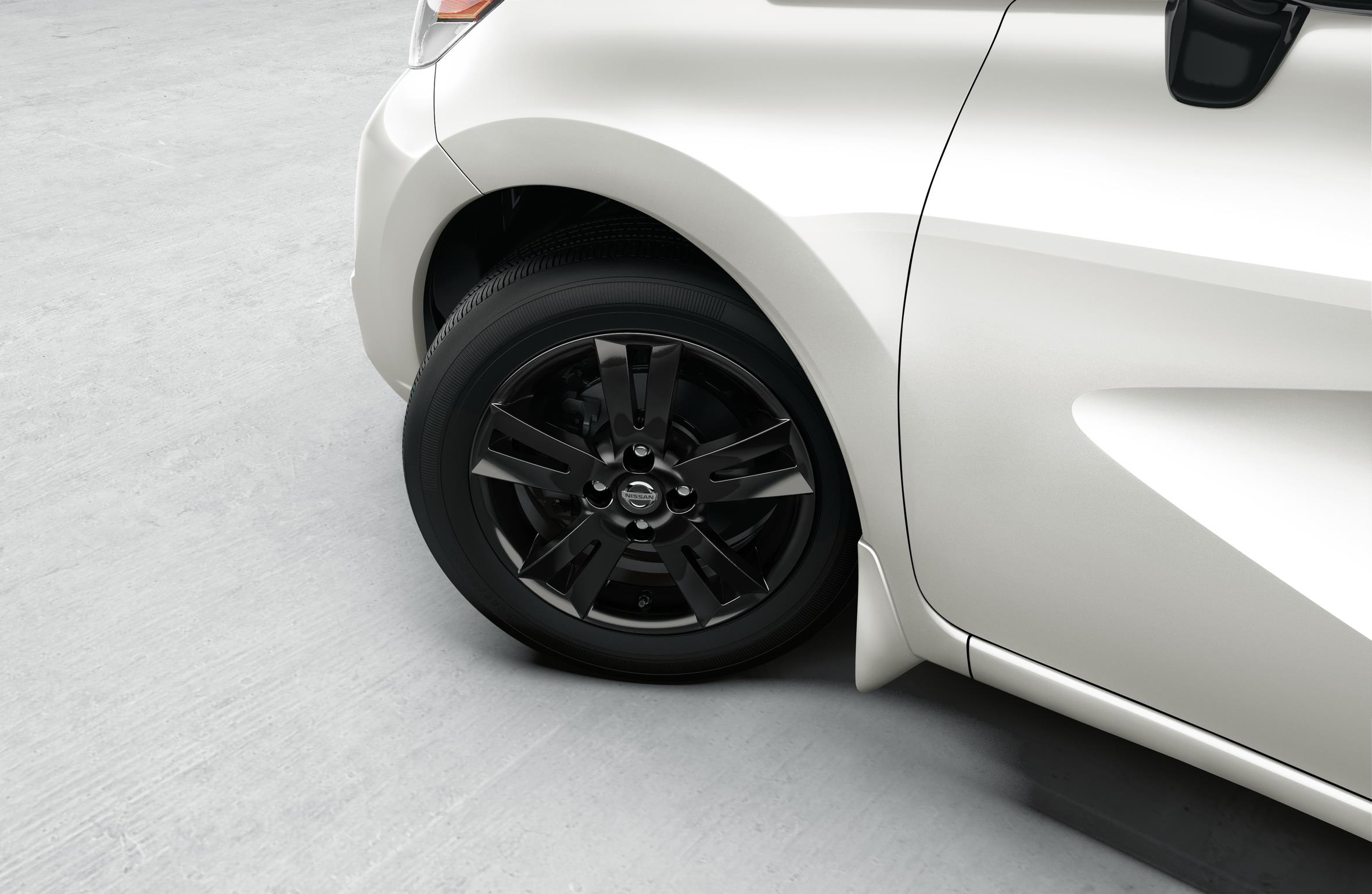 2019 Nissan Versa Note Splash Guards Front Set (2piece) B17 Metallic